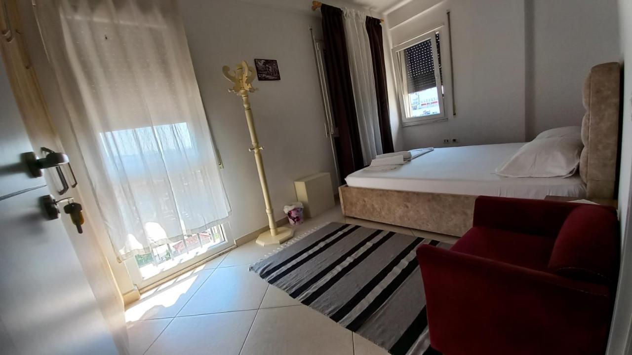 Guesthouse Bela Tirana Exterior foto